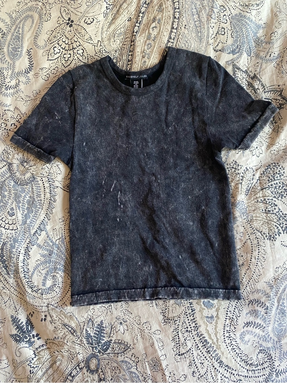 NWOT Sincerely Jules Black Mineral-Wash Short Sleeve Stretchy Tee size M/L